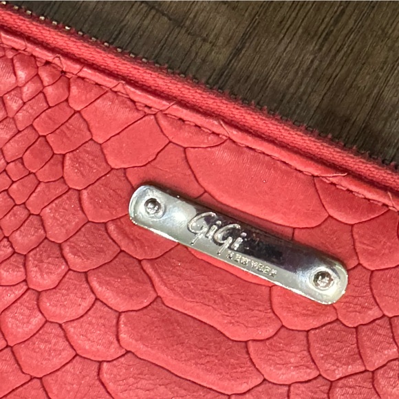 GiGi Mini Zipper Pouch - Picture 4 of 7